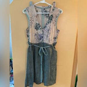 3 Stones Floral Dress